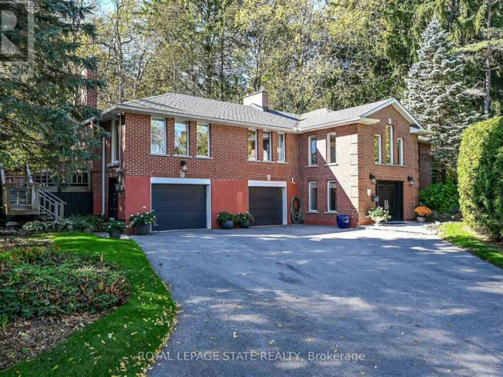 311 GOLF LINKS ROAD, Ancaster, Ontario L9G 2N6