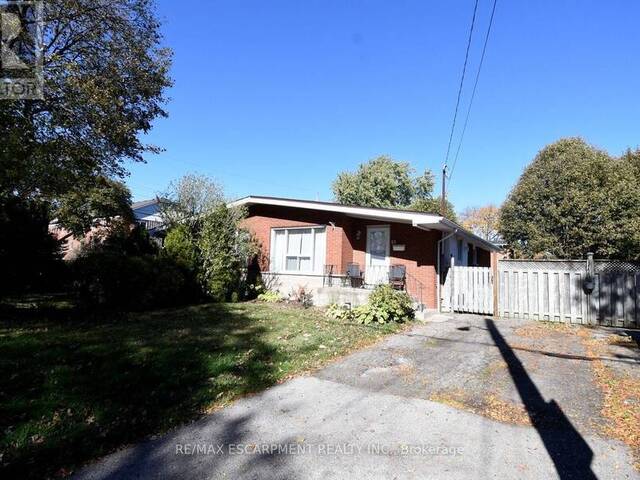 5 RONALDSHAY AVENUE Hamilton Ontario, L9A 3B2 - Multi-family Home For Sale