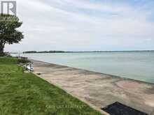 11430 RIVERSIDE DRIVE E | Windsor Ontario | Slide Image Nine