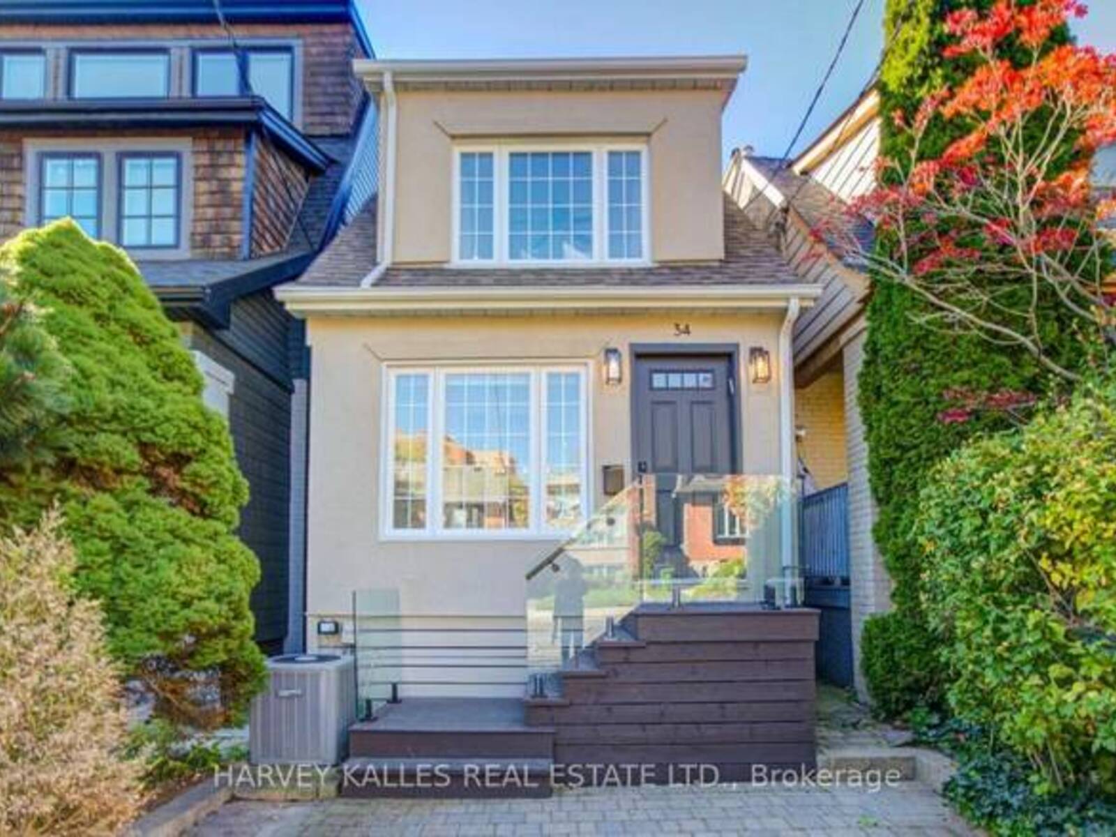 34 KENWOOD AVENUE, Toronto, Ontario M6C 2R9