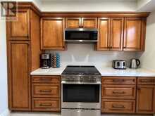 151 THOMS CRESCENT | Newmarket Ontario | Slide Image Six
