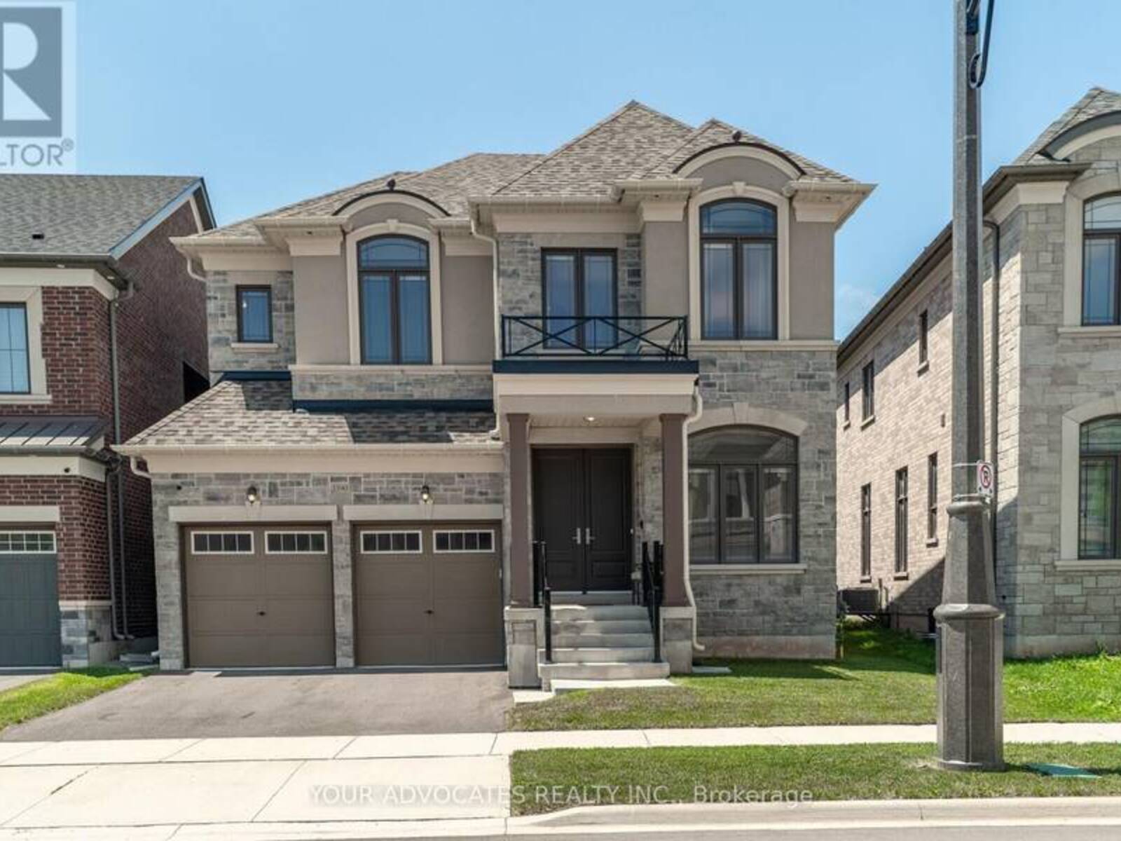 1390 QUEENS PLATE ROAD, Oakville, Ontario L6M 5L4