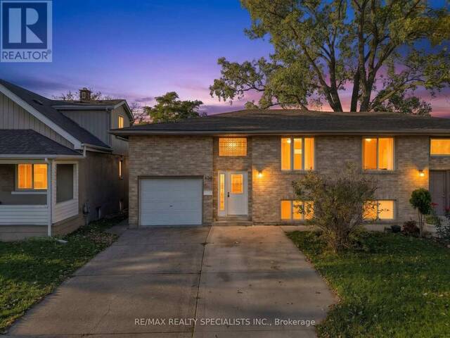 630 BRAZIL AVENUE Windsor Ontario, N8X 2X5 - 4 Bedrooms Home For Sale