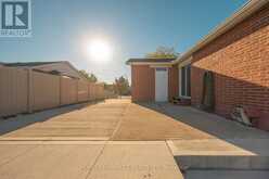 14 TINTON CRESCENT | Toronto Ontario | Slide Image Fifty
