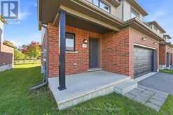 1357 MICHAEL CIRCLE | London Ontario | Slide Image Five