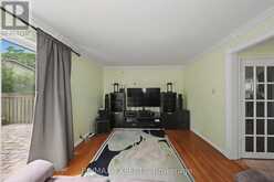 71 DOGWOOD CRESCENT | Toronto Ontario | Slide Image Ten