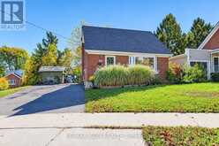 35 PLEASANT AVENUE | Kitchener Ontario | Slide Image Three
