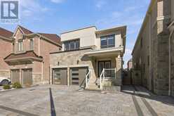 15 RONALD STREET | Whitby Ontario | Slide Image Three