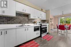 74 RITVA COURT E | Richmond Hill Ontario | Slide Image Seven