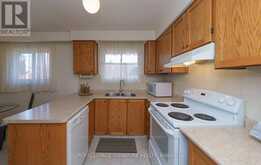 57 DARNBOROUGH WAY | Toronto Ontario | Slide Image Eight