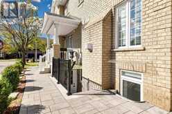 15 BENJAMIN HOOD CRESCENT | Vaughan Ontario | Slide Image Three