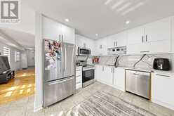 15 BENJAMIN HOOD CRESCENT | Vaughan Ontario | Slide Image Six