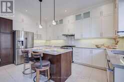 36 WILLOW HEIGHTS BOULEVARD | Markham Ontario | Slide Image Sixteen