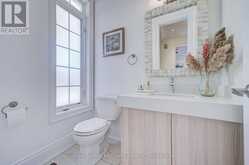 36 WILLOW HEIGHTS BOULEVARD | Markham Ontario | Slide Image Five