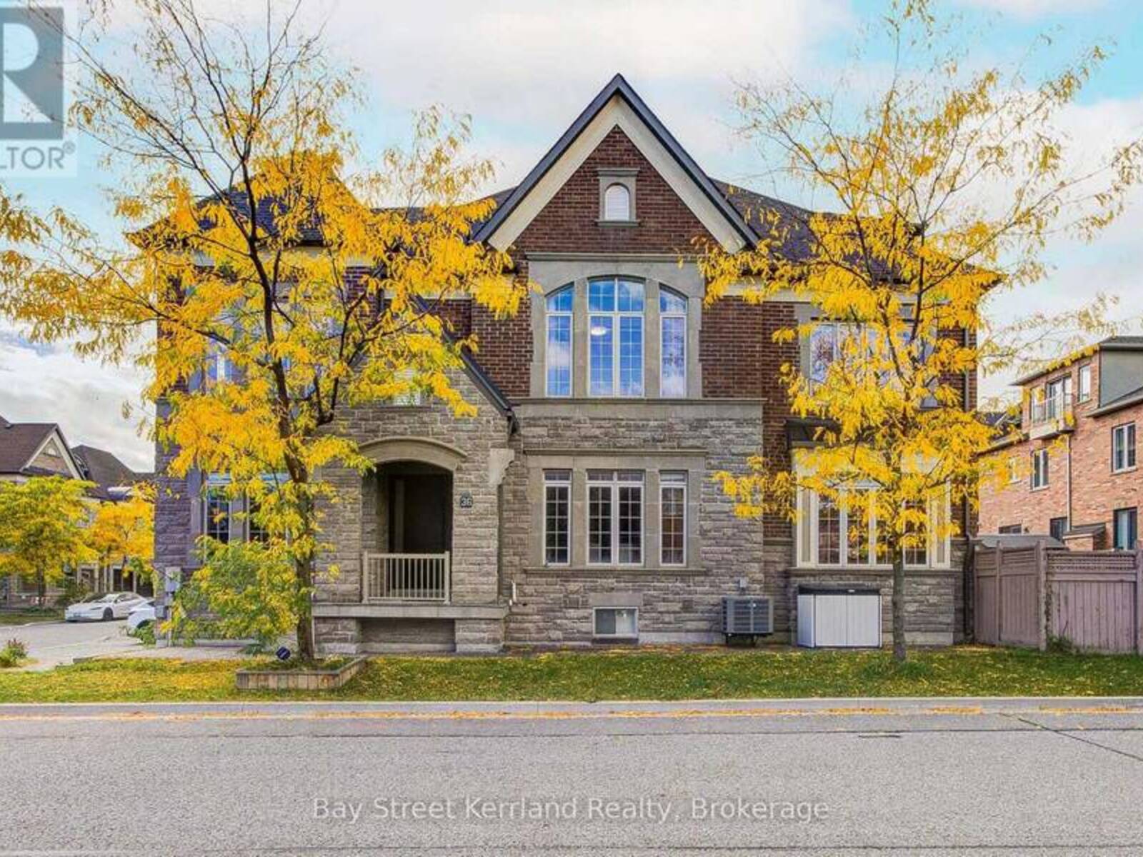 36 WILLOW HEIGHTS BOULEVARD, Markham, Ontario L6C 0X8
