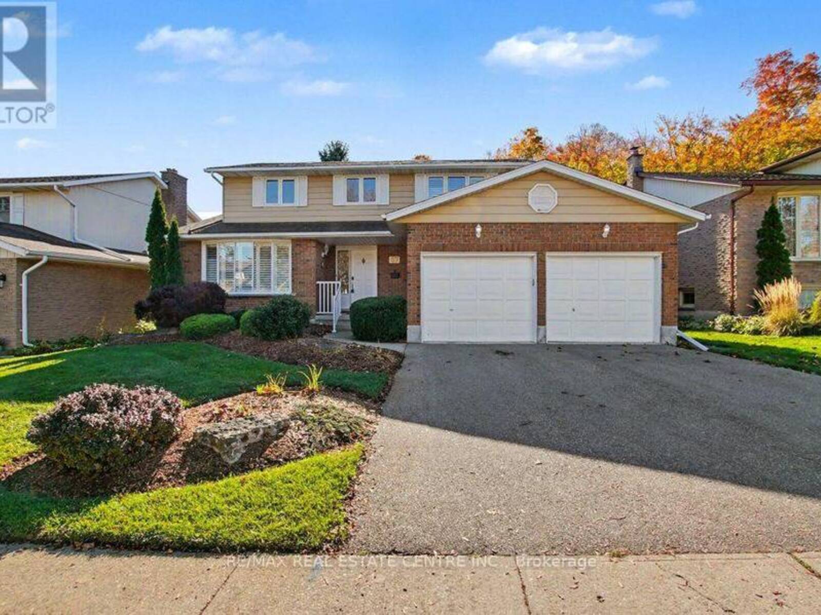 57 TRAILVIEW DRIVE, Kitchener, Ontario N2N 1P7
