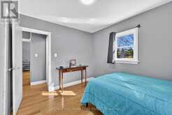 90 ROXBOROUGH ROAD | Newmarket Ontario | Slide Image Sixteen