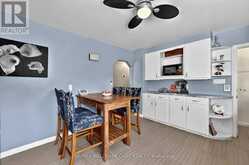 90 ROXBOROUGH ROAD | Newmarket Ontario | Slide Image Four