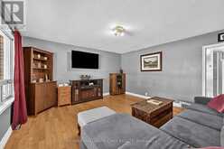 90 ROXBOROUGH ROAD | Newmarket Ontario | Slide Image Seven