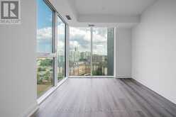 1004 - 10 GATINEAU DRIVE | Vaughan Ontario | Slide Image Eight