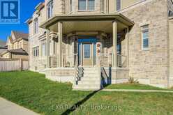 2 PIETROWSKI DRIVE | Georgina Ontario | Slide Image Two