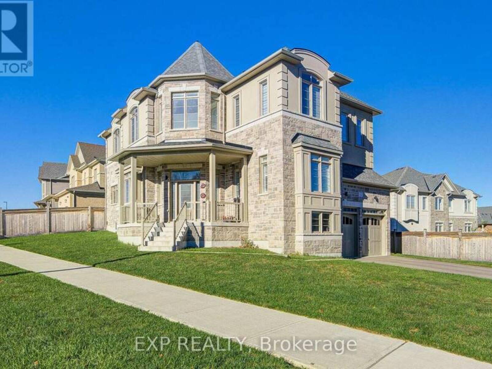 2 PIETROWSKI DRIVE, Georgina, Ontario L4P 0J7