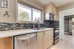 10 HAREFIELD DRIVE | Toronto Ontario | Slide Image Nine