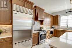 14 THRESHING MILL BOULEVARD | Oakville Ontario | Slide Image Eighteen