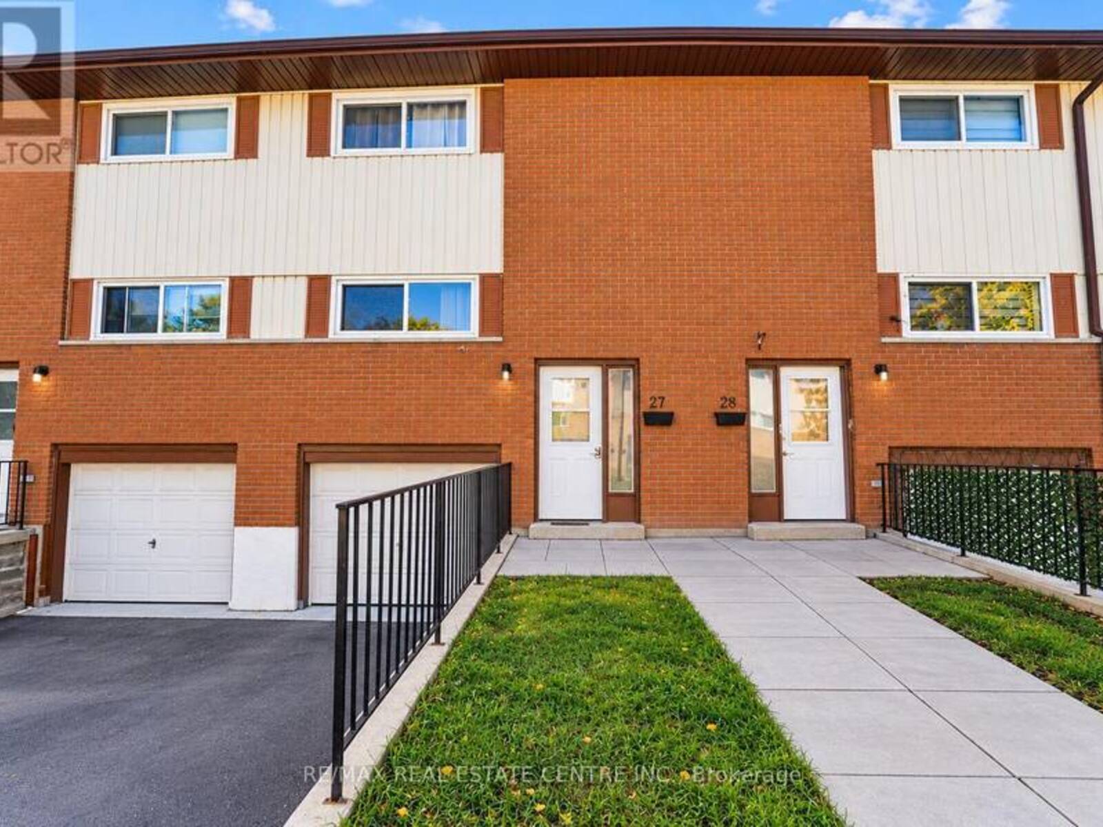 27 WOODMAN DRIVE N, Hamilton, Ontario L8H 2M6