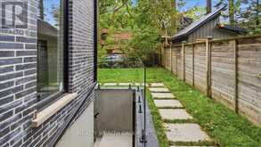 2 KINGSBURY CRESCENT | Toronto Ontario | Slide Image Forty-six