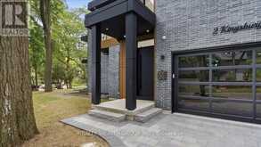 2 KINGSBURY CRESCENT | Toronto Ontario | Slide Image Four