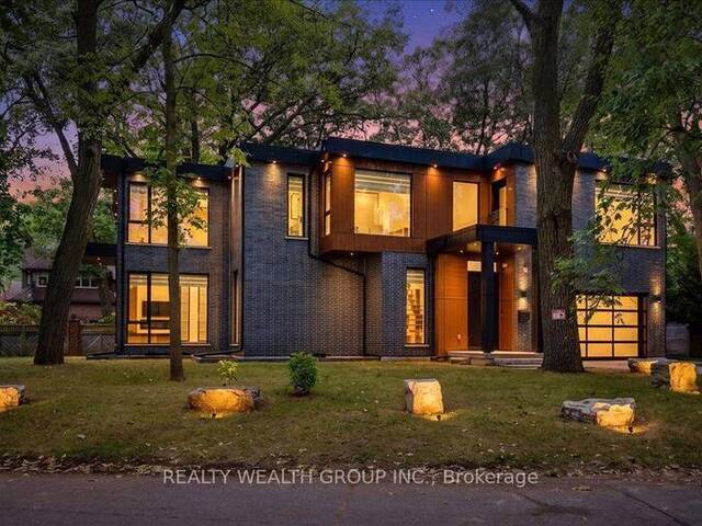 2 KINGSBURY CRESCENT Toronto Ontario, M1N 1E9 - 5 Bedrooms Home For Sale