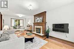 23 FLOWERS CRESCENT | Ajax Ontario | Slide Image Four