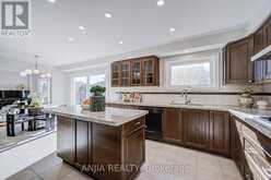 17 CHARRINGTON CRESCENT | Markham Ontario | Slide Image Eighteen