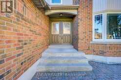 17 CHARRINGTON CRESCENT | Markham Ontario | Slide Image Five