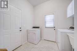 17 CHARRINGTON CRESCENT | Markham Ontario | Slide Image Nine