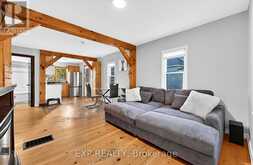 323 BELL STREET | Tay Ontario | Slide Image Six