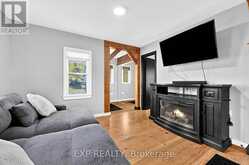 323 BELL STREET | Tay Ontario | Slide Image Eight