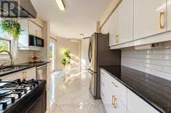 5044 GUILDWOOD WAY E | Mississauga Ontario | Slide Image Eighteen