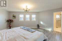 5044 GUILDWOOD WAY E | Mississauga Ontario | Slide Image Thirty