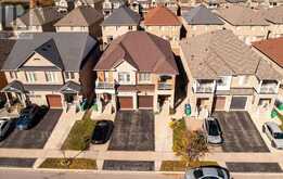 30 FRANKTOWN DRIVE | Brampton Ontario | Slide Image One