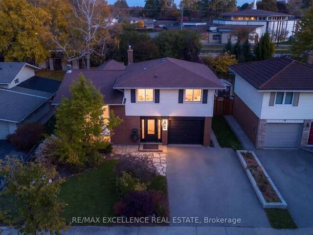 86 DOOLEY DRIVE Kitchener Ontario, N2A 1L4 - Property For Sale