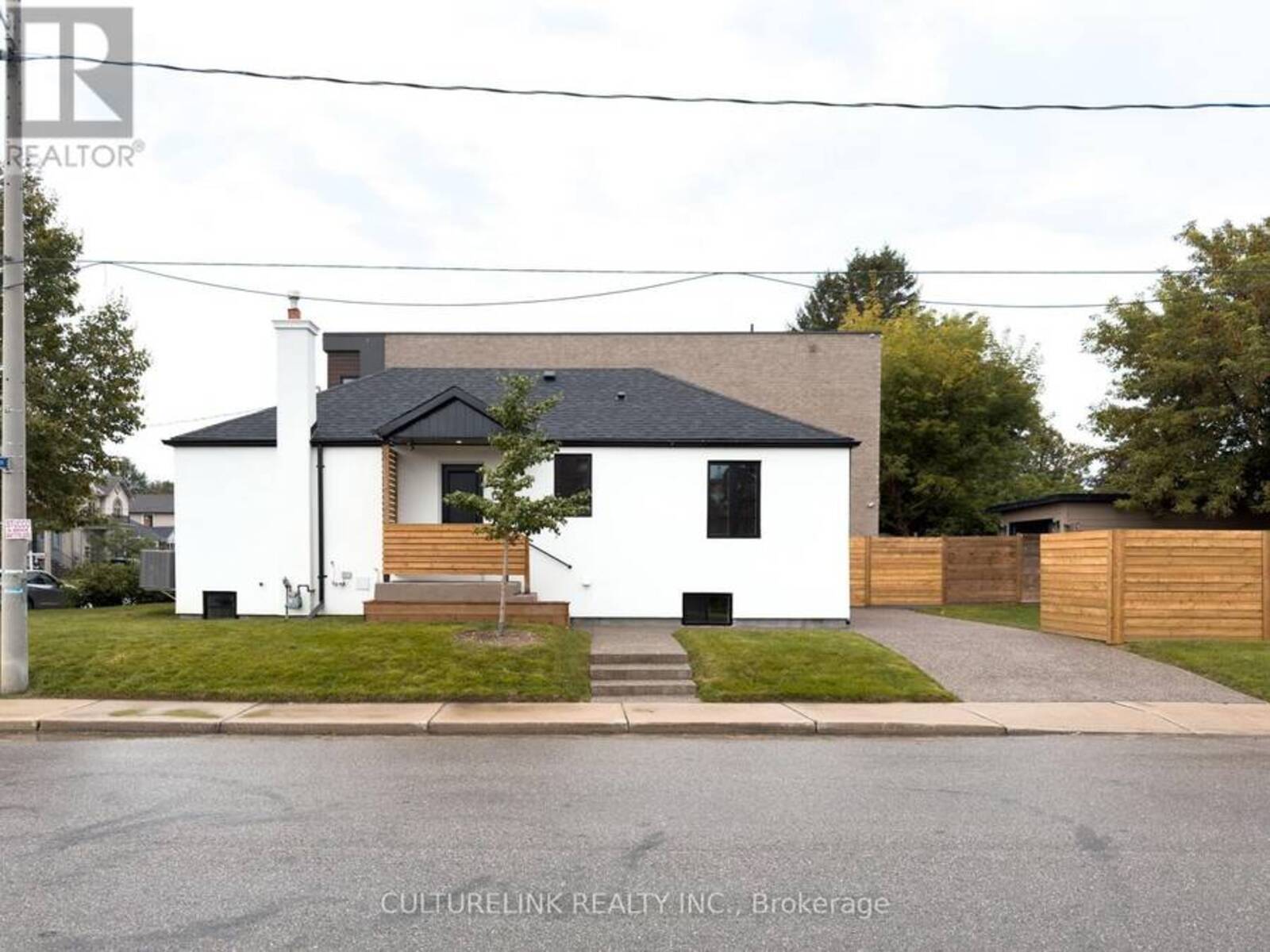 58 JOANITH DRIVE, Toronto, Ontario M4B 1S7