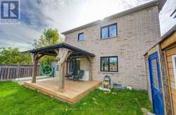 145 TRAILHEAD AVENUE | Newmarket Ontario | Slide Image Thirty-seven