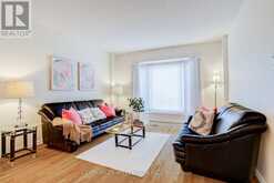 50 PICCADILLY ROAD | Richmond Hill Ontario | Slide Image Nine