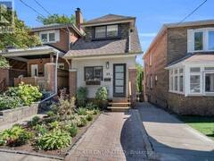 23 ALDRIDGE AVENUE Toronto Ontario, M4C 3W3