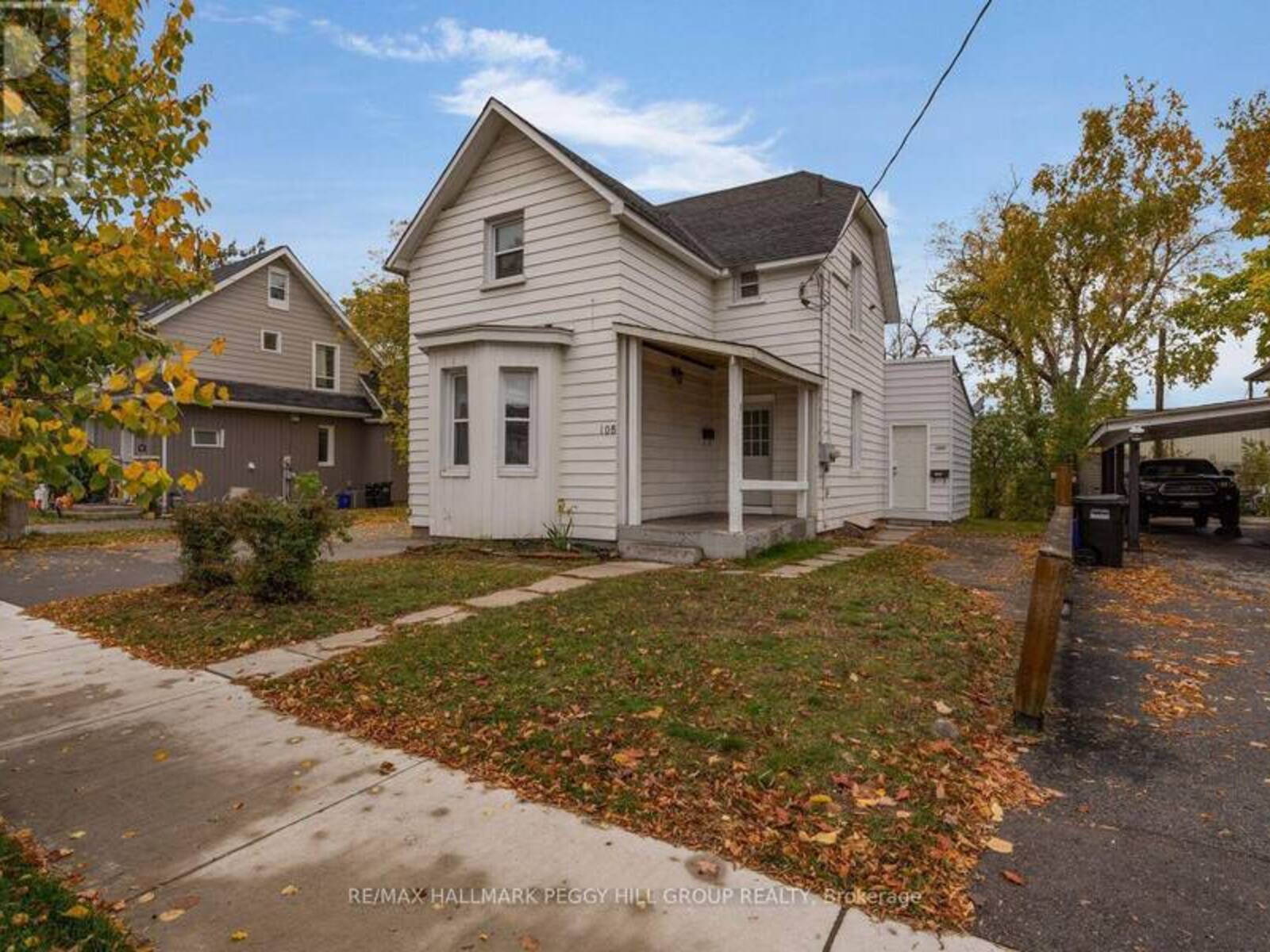 108 JOHN STREET, Barrie, Ontario L4N 2K8