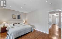 90 SILVERHILL DRIVE | Toronto Ontario | Slide Image Ten