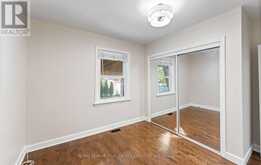 90 SILVERHILL DRIVE | Toronto Ontario | Slide Image Thirteen