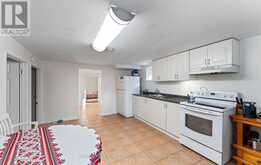 90 SILVERHILL DRIVE | Toronto Ontario | Slide Image Nineteen